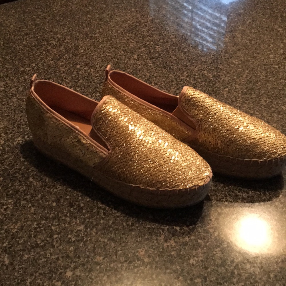 Shoes, wore 1 time.
